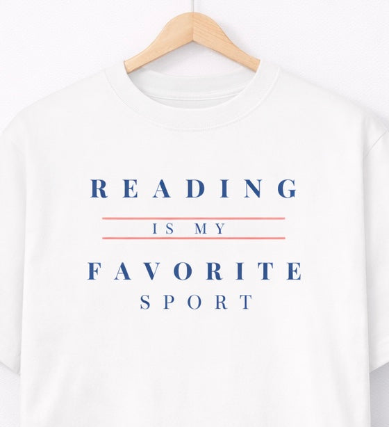 Oversize T-Shirt "Reading is my Favorite Sport "